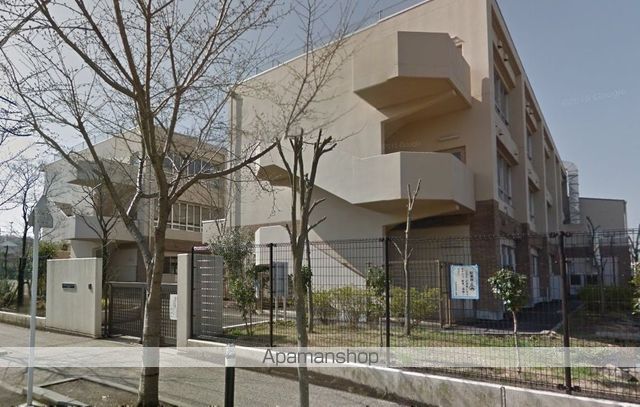 小学校　日野市立平山小学校（小学校）まで188m
