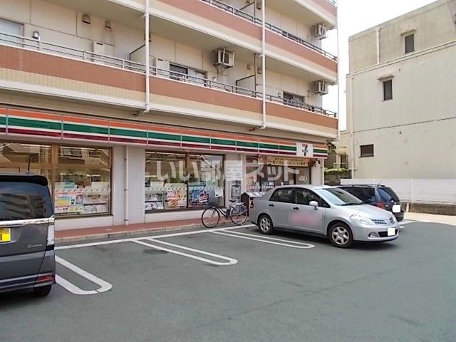 コンビニ　セブンイレブン 熊本黒髪2丁目店（コンビニ）まで264m