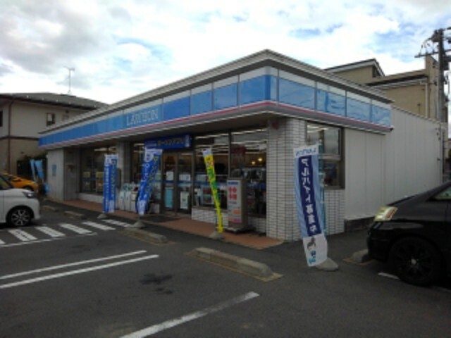 コンビニ　ローソン青木島大塚店（コンビニ）まで658m