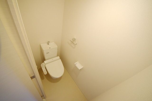トイレ　★洗浄温水便座付トイレです★