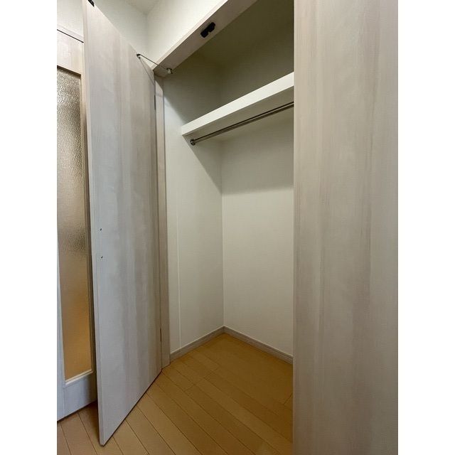 収納　（別タイプ参考写真）エーエス日暮里　荒川区東日暮里5