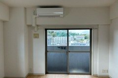 フェニックス横濱阪東橋の居間写真