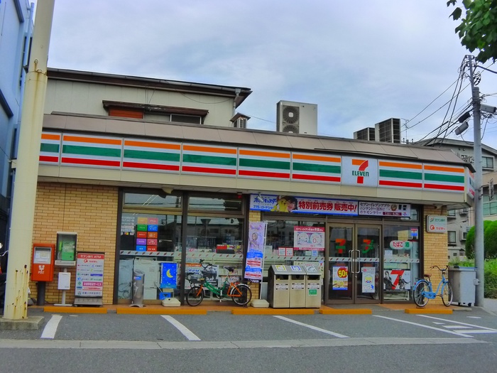コンビニ　セブンイレブン（コンビニ）まで150m