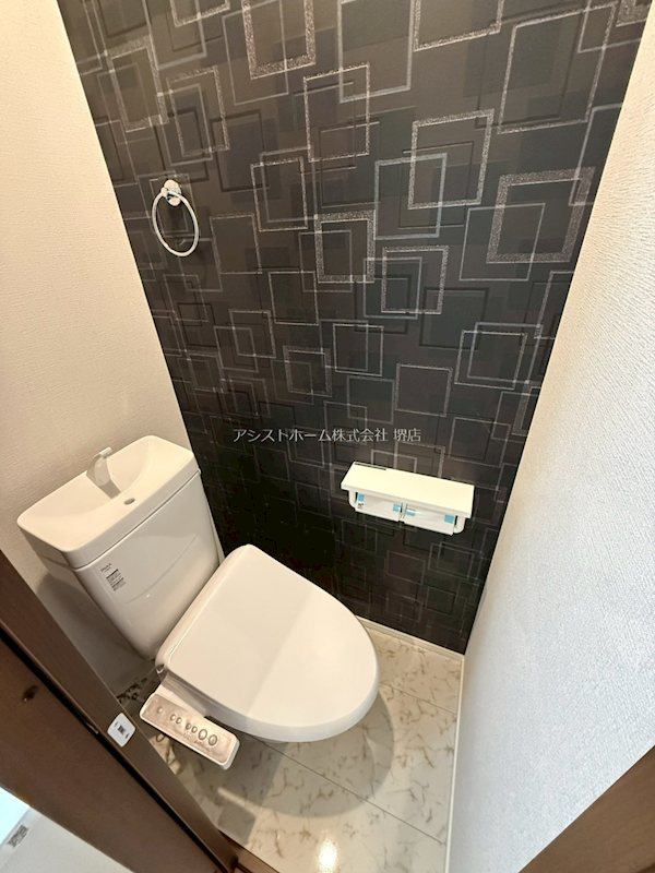 トイレ　ウォッシュレット付き