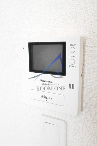 セキュリティ　モニター付きインターホンです。