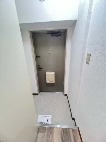 阪神本線 西灘駅 徒歩4分 6階建 築39年の玄関写真