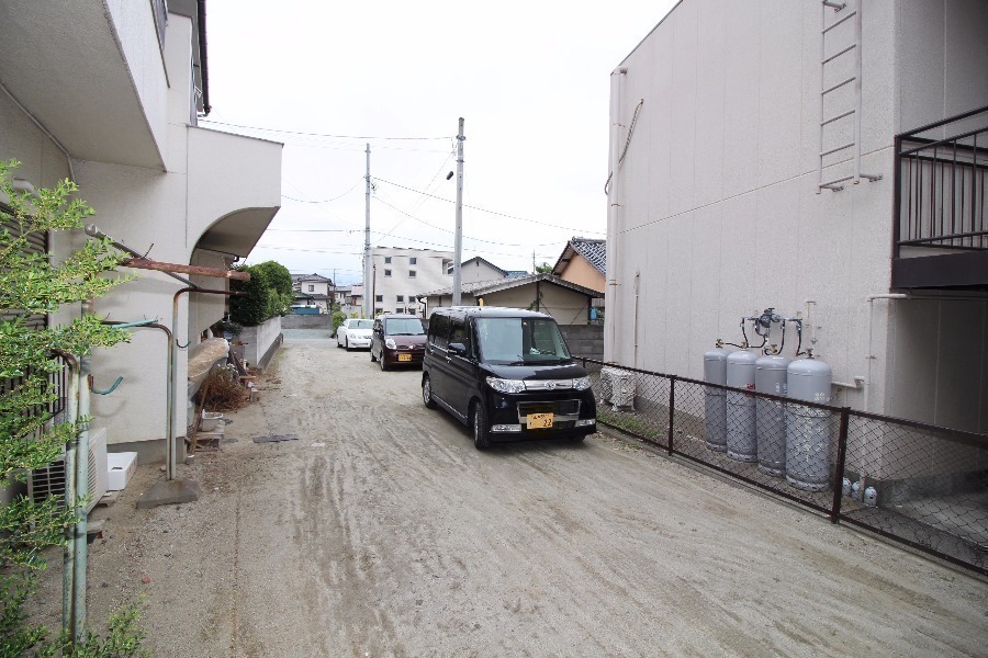 駐車場　駐車場スペース