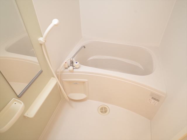 バス・シャワールーム　※同建物別部屋の写真になります。