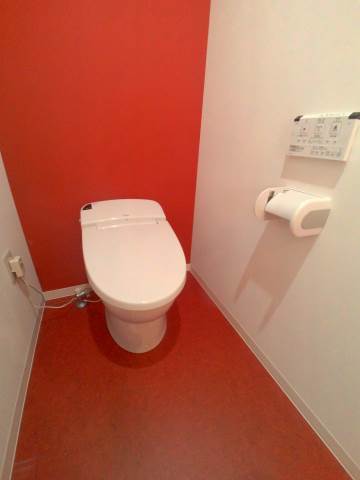 地下鉄桜通線 丸の内駅 徒歩5分 6階建 築67年のトイレ写真