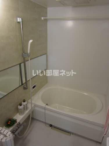 シャーメゾン西山IIの風呂写真