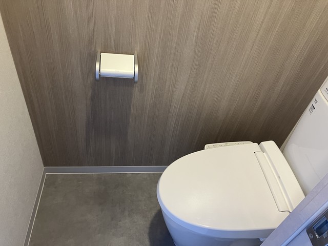 トイレ　※写真は同タイプ住戸です。