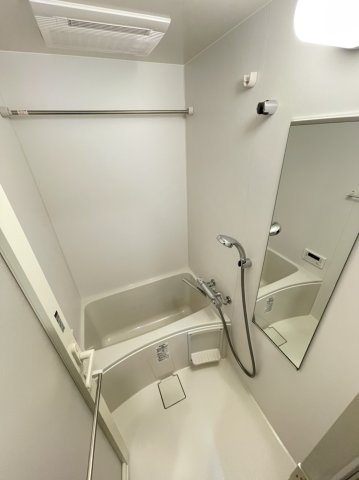 地下鉄桜通線 丸の内駅 徒歩2分 15階建 築20年の風呂写真