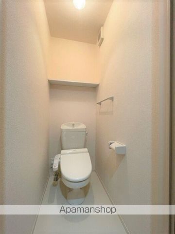 地下鉄鶴舞線 いりなか駅 徒歩10分 3階建 築16年のトイレ写真