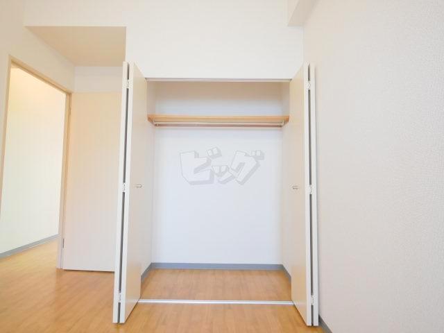 収納　衣類の収納に便利なクローゼットが付いています！
