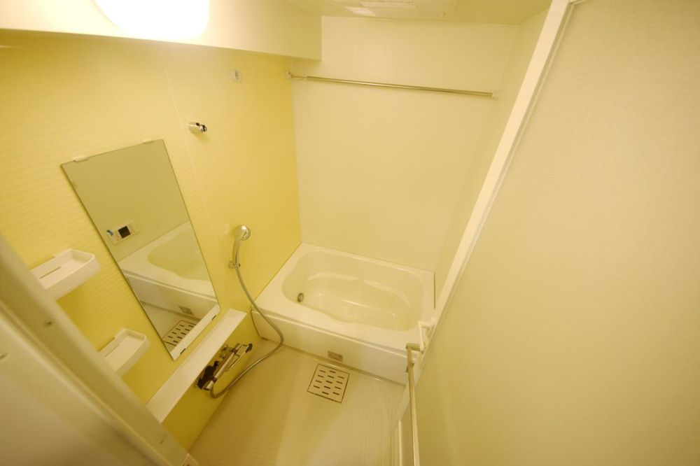 バス・シャワールーム　写真は同タイプ住居です。