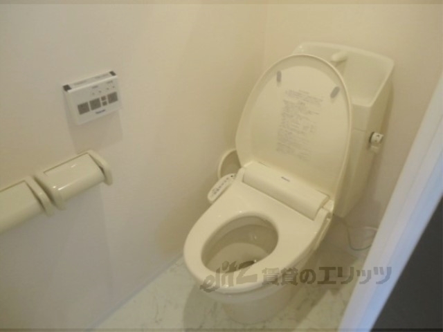 DENSHII平井のトイレ写真
