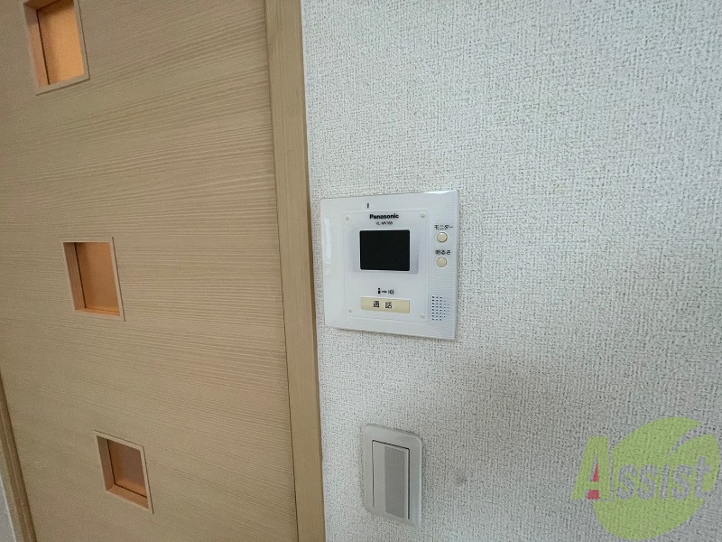 その他設備　ＴＶモニター付インターホンです。来客者の顔が見えるので安心！