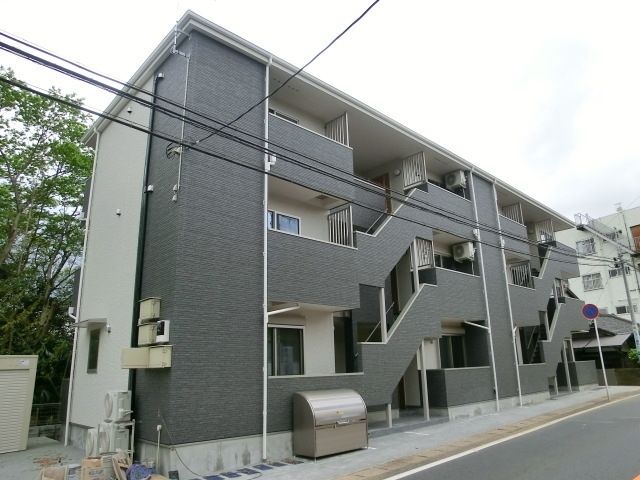 建物外観　お部屋探しはタウンハウジング蘇我店にお任せ下さい♪