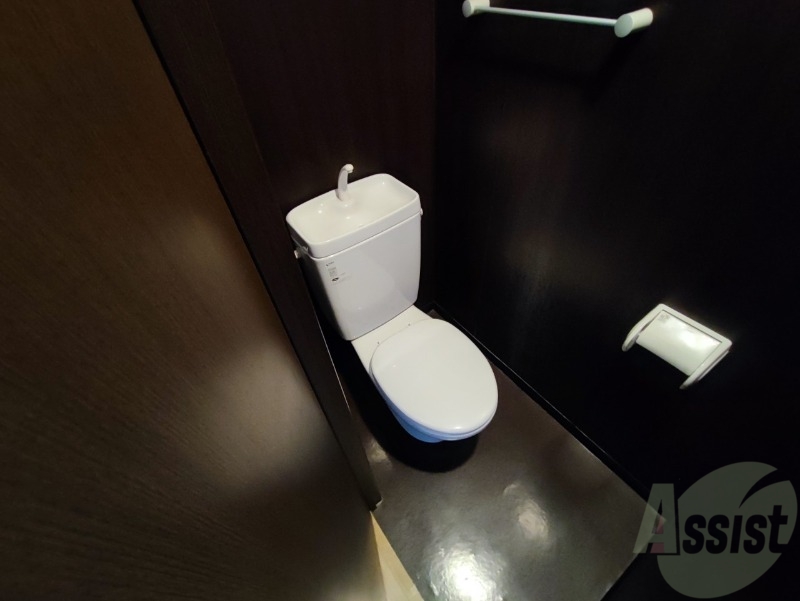 トイレ　トイレです。ウォシュレット付を探している方、おすすめです。