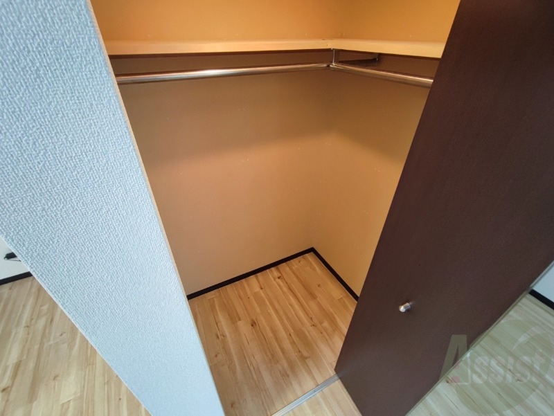 収納　寝室の収納です。部屋がすっきり片付きます。