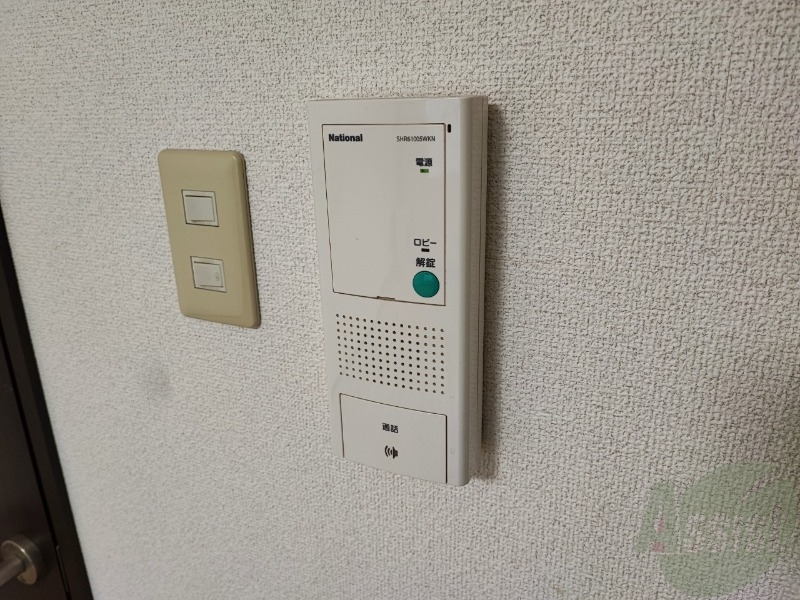 セキュリティ　インターホンは通話ができるので急な訪問があっても安心です。
