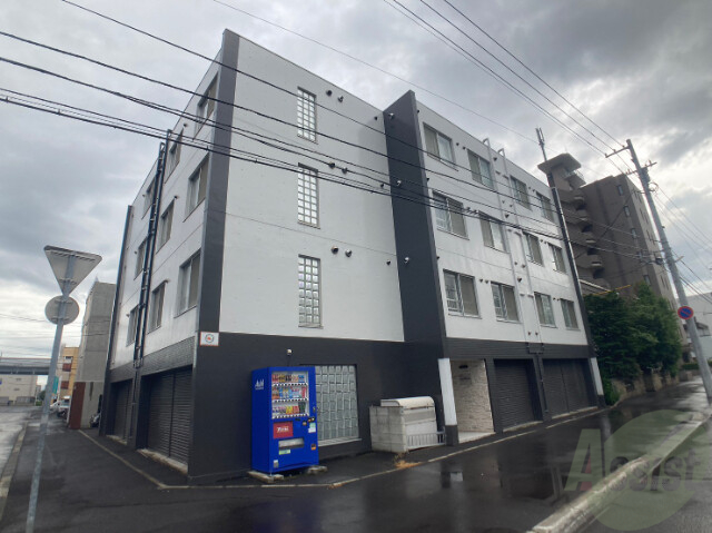 建物外観　札幌市東区北三十五条東「サンテモンターニュ」