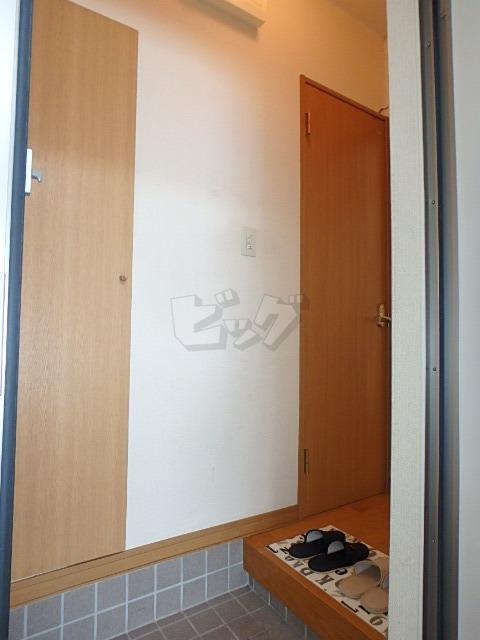 玄関　※他号室の写真になります。雰囲気のご参考にどうぞ♪