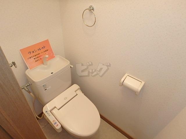 トイレ　※他号室の写真になります。雰囲気のご参考にどうぞ♪