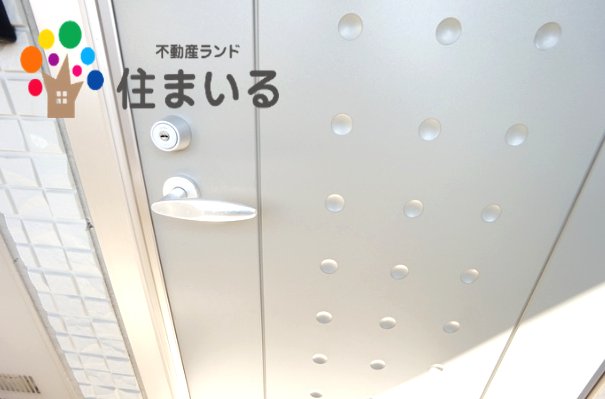 名鉄名古屋本線 一ツ木駅 徒歩9分 3階建 築18年の玄関写真