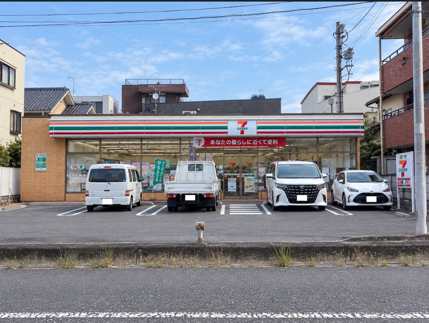 コンビニ　セブンイレブン大宮桜木4丁目店（コンビニ）まで536m