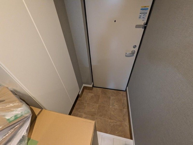 玄関　現況優先