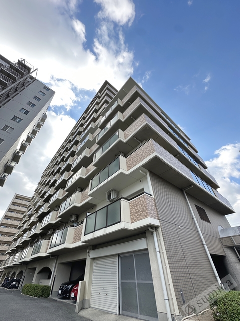 建物外観　鉄筋コンクリート造の大型マンションです♪♪