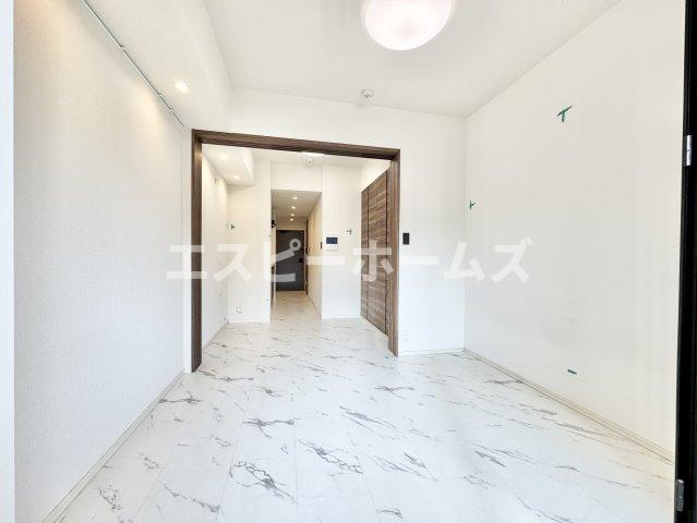 都営三田線 蓮根駅 徒歩4分 5階建 築6年の居間写真