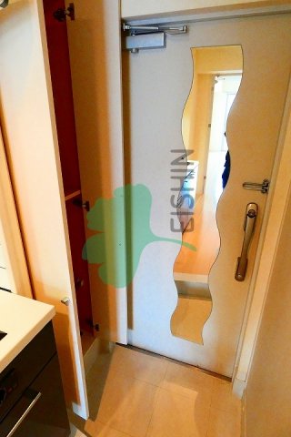 玄関　下駄箱もしっかりついてます！