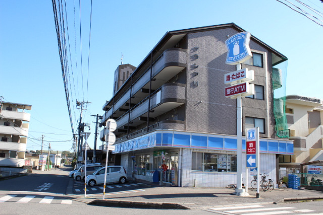 コンビニ　ローソン日本文理大学通店（コンビニ）まで680m