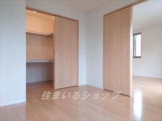 【ｉメゾン亀山のその他部屋・スペース】