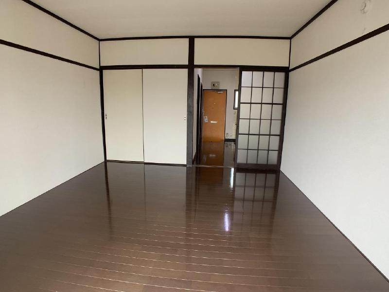 居室・リビング　明るい室内です