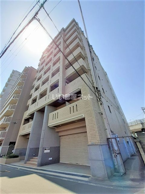 東大阪市川俣のマンションの建物外観