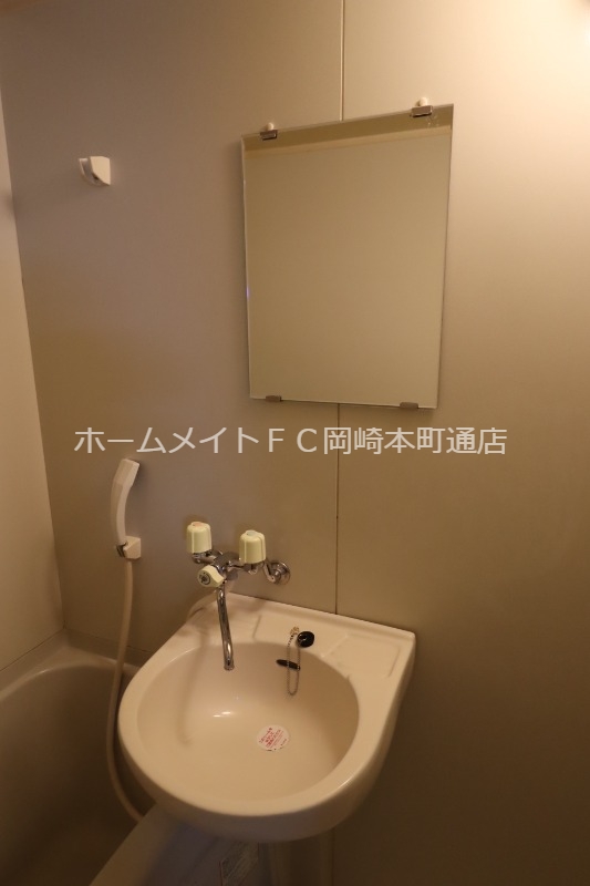 【豊田市渋谷町のマンションの洗面設備】