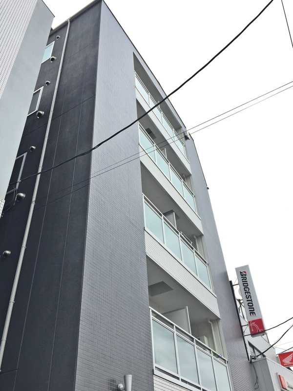 b’CASA TOKIOの建物外観