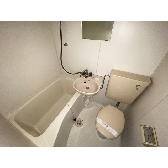 バス・シャワールーム　バス、洗面、トイレ