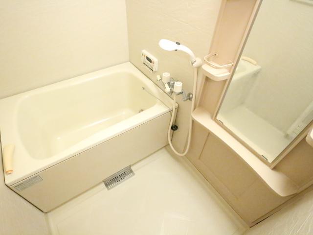 バス・シャワールーム　日々の疲れを癒すお風呂付です