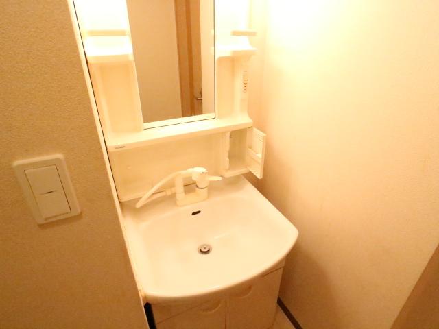 洗面設備　広い洗面スペース