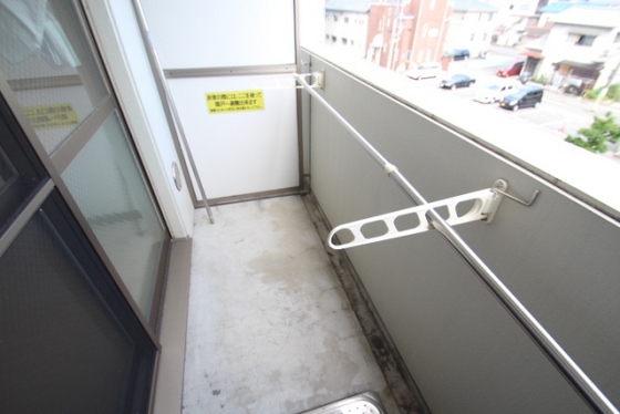 バルコニー　※別部屋の写真です