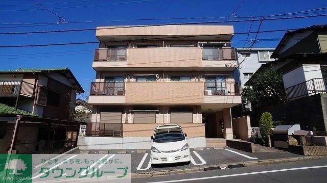 松戸市小金原のマンションの建物外観