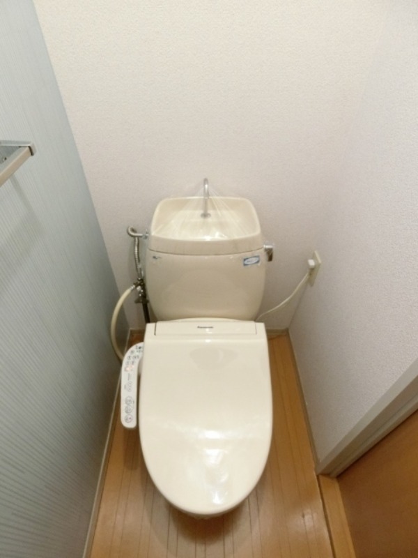 トイレ　図面と現状に相違がある場合には現状を優先