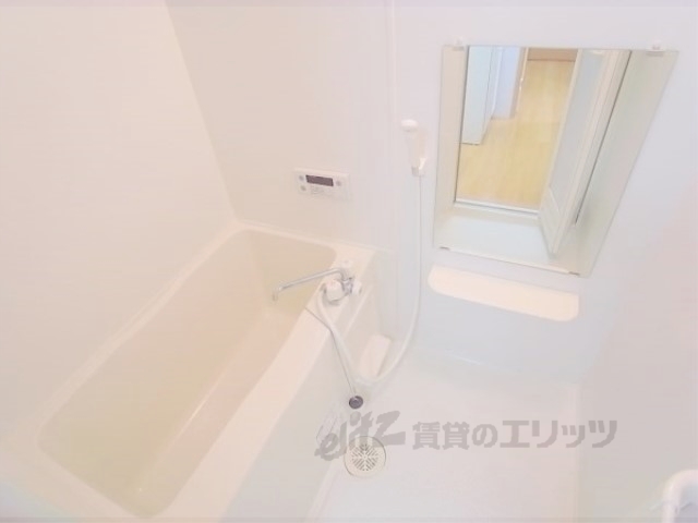 バス・シャワールーム　きれいなお風呂です。