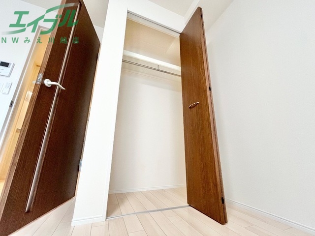 収納　同物件別部屋の写真