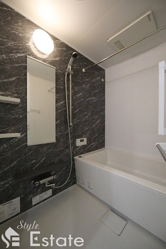 バス・シャワールーム　バスルーム・追い炊き・浴室乾燥機付き