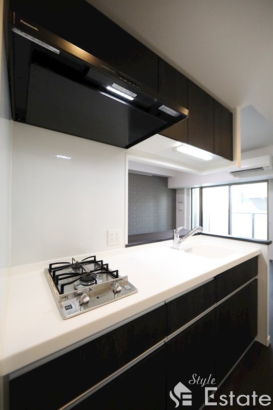 キッチン　システムキッチン・ガス二口コンロ